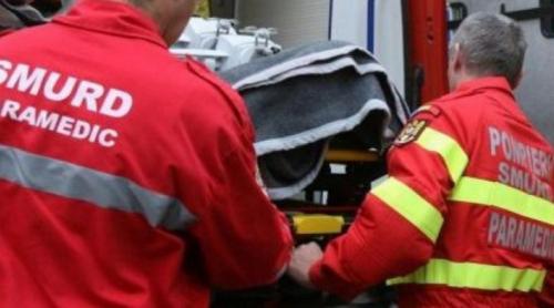 Accident grav pe Bd. Iuliu Maniu: O ambulanță s-a ciocnit cu un autoturism, la Pasajul Lujerului
