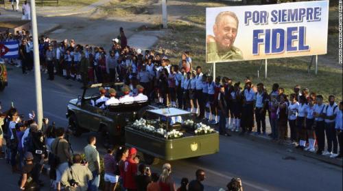 Urna cu cenușa lui Fidel Castro, înhumată într-o ceremonie privată la cimitirul Santa Ifigenia