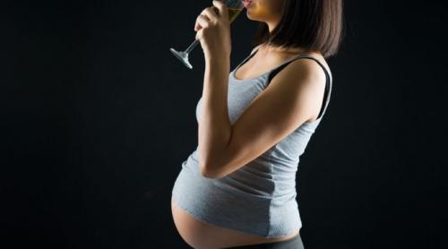 Europencele beau cele mai mari cantități de alcool în timpul sarcinii!