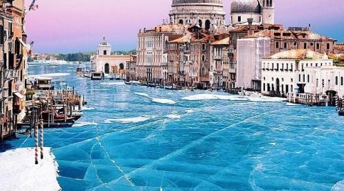 Veneţia îngheţată-bocnă, pentru prima oară în istorie! Imaginile care au înnebunit Internetul
