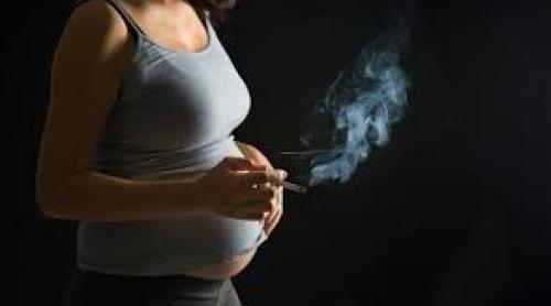 Nicotina, în timpul sarcinii, poate lăsa bebeluşul fără auz