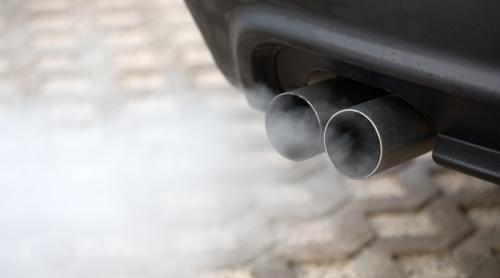 Autoritățile locale din Stuttgart interzic intrarea în oraș a mașinilor care poluează peste limită