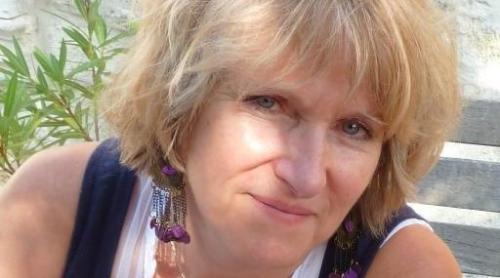 Franţa: Anne Bert, suferindă de o boală incurabilă, cere candidaţilor la prezidenţiale legea eutanasiei