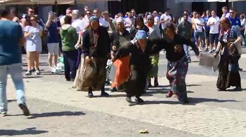 Presa spaniolă: Huliganii lui Leicester au umilit cerșetorii de origine ROMÂNĂ (VIDEO)