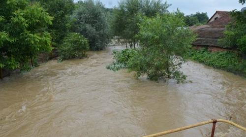 De miercuri până vineri după-amiază, cod galben de inundații în 9 bazine hidrografice din Oltenia, Muntenia și Dobrogea!