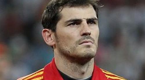 Iker Casillas,între Buffon şi Real Madrid