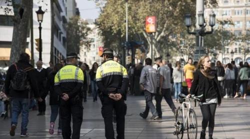 UPDATE. Barcelona: O furgonetă a pătruns în mulțimea de pe Ramblas. Doi morţi şi zeci de răniţi (VIDEO)