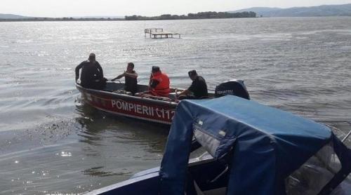 UPDATE. O maşină în care se afla o familie cu doi copii a căzut în Dunăre