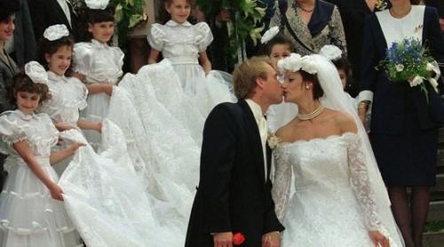 Nadia Comăneci şi soţul ei, Bart Conner, îşi trimit mesaje de felicitare pe Twitter, la 22 de ani de la nuntă