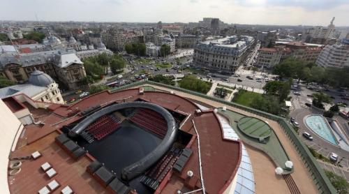 Un nou spaţiu în aer liber, Amfiteatrul de pe acoperișul Teatrului Naţional !