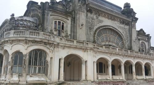 Cotidian francez: Frumuseţi arhitecturale ale României, ameninţate cu dispariţia