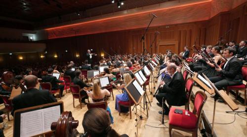 Orchestra Română de Tineret și Cristian Mandeal revin la festivalurile internaționale de la Berlin și Dobbiaco 