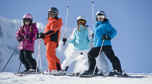Atenţie schiori! La 1 Decembrie se va inaugura prima pârtie de schi de la Horezu