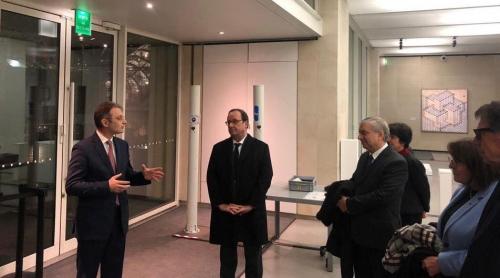 Fostul președinte francez Francois Hollande și ambasadorul Luca Niculescu, în vizită la Atelierul Brâncuși din Centrul Pompidou (FOTO)