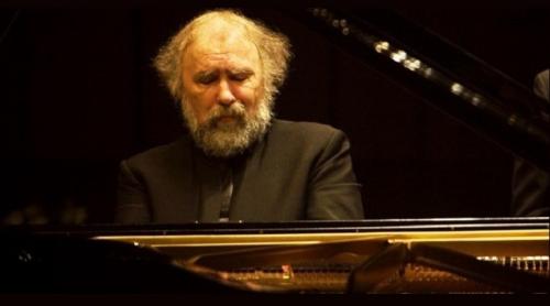 Celebrul pianist Radu Lupu concertează, cu casa închisă, la Royal Festival Hall din Londra