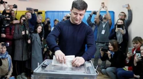 Actorul de comedie Volodimir Zelenski a câștigat primul tur al alegerilor prezidențiale din Ucraina