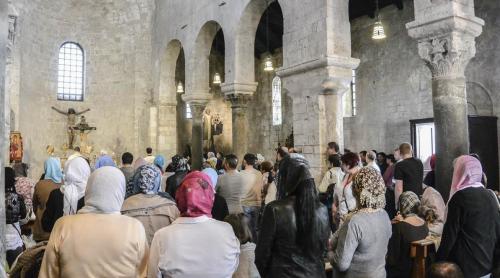 Majoritatea românilor ortodocși din Italia se roagă în spații liturgice puse la dispoziție de Biserica Romano-Catolică