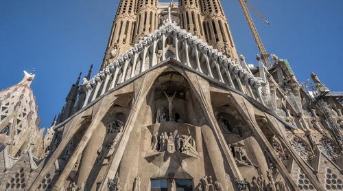 Sagrada Familia primește autorizația de construire după 137 de ani