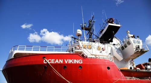 Un român salvează vieți pe nava umanitară ”Ocean Viking”