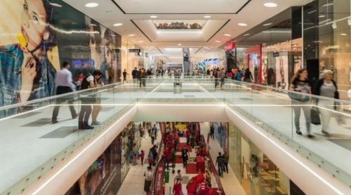Magazinele din mall-uri vor fi închise, cu excepția celor alimentare și a farmaciilor- decizie a retailerilor