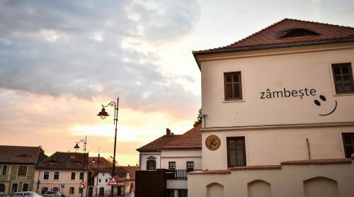 Cultura în vremurile coronavirusului: Teatrul ”Gong” din Sibiu - dublă aniversare internațională