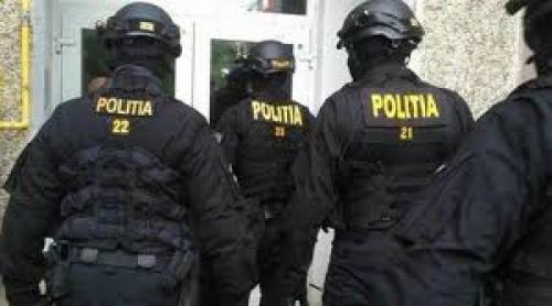 Percheziții în Iași și București în urma unor decese suspecte