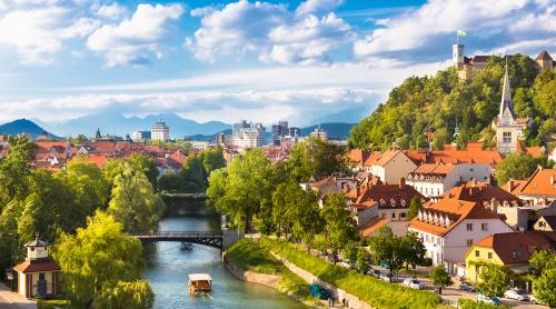 SLOVENIA impune carantina pentru cetățenii veniți din România și alte patru țări