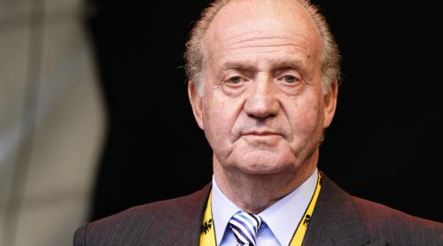 Fostul rege al Spaniei, Juan Carlos, părăsește țara, căzut în dizgrație și copleșit de suspiciuni de corupție