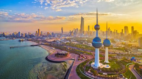 Kuwaitul nu mai poate plăti salariile bugetarilor din toamnă