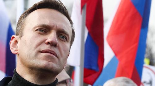 O substanță chimică industrială a fost depistată în părul și pe mâinile lui Navalnîi, anunță oficialii din Omsk