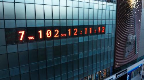 Climate Clock, un ceas instalat la New York, marchează cât timp ne mai rămâne pentru a salva Pământul