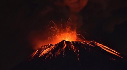 Un vulcan islandez a erupt după 800 de ani de "adormire"
