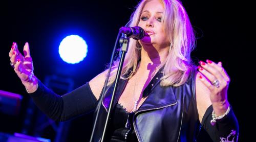 Bonnie Tyler, o voce deosebită, împlineşte 70 de ani. Mulțumim pentru muzică!  VIDEO