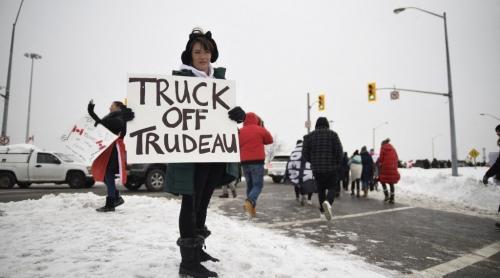 Canada: Mii de camioane ajung în Ottawa pentru a demonstra împotriva restricțiilor și a obligației de vaccinare