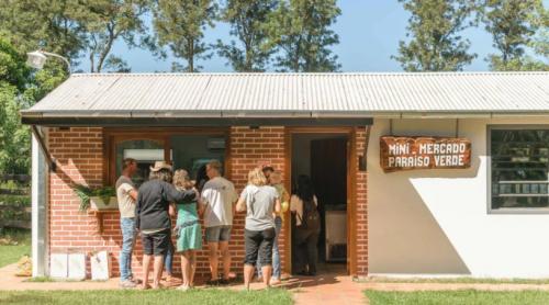El Paraíso Verde, o comunitate de negaționisti Covid din Europa s-a instalat în Paraguay