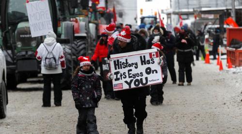 Primarul din Ottawa declară starea de urgență pentru a face față protestului de camioane