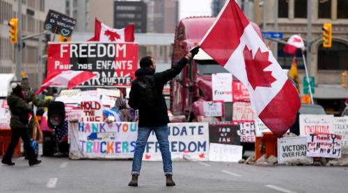 Convoiul Libertății: Canada reduce restricțiile la graniță