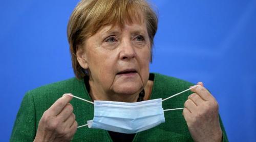 Angela Merkel, jefuită la cumpărături