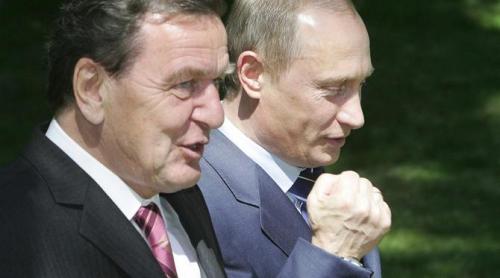 Germania: Fostul cancelar Gerhard Schröder refuză sa-l condamne pe prietenul său Vladimir Putin