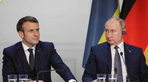 Vladimir Putin acuză Ucraina de „crime de război” într-o convorbire cu Emmanuel Macron