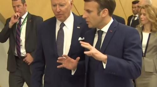 Macron se distanțează de comentariile făcute de Biden despre Putin și avertizează împotriva „escaladării”