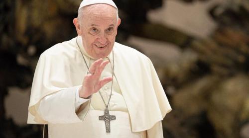 Papa Francisc spune că situația nu este „albă sau neagră” în Ucraina si că războiul a fost „poate într-un fel provocat”