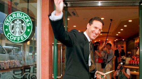 CEO-ul Starbucks plătește pentru atitudinea "woke": lanțul de cafenele închide magazine în toată SUA