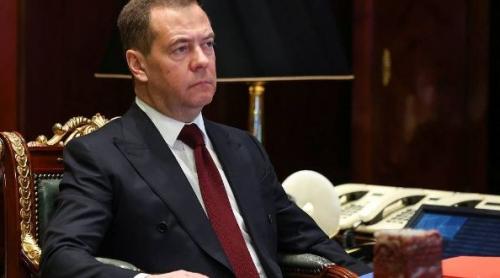 „Nu putem avea încredere în Zelensky, îi lipsește experiența și se pare că se află sub influența unor substanțe psihotrope", spune Medvedev