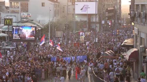Serbia: Mii de oameni au manifestat împotriva Europride la Belgrad