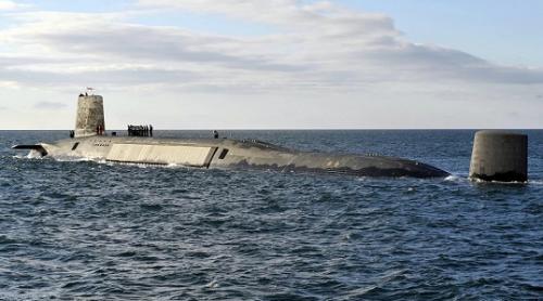 Submarinul nuclear al Royal Navy a fost forțat să abandoneze misiunea după ce a luat foc