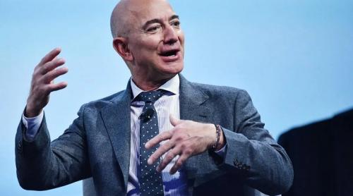 Fondatorul Amazon, Jeff Bezos, avertizează americanii că ar trebui să „se pregătească pentru ce e mai rău”: a venit timpul să „strângem cureaua”
