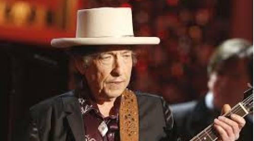 Bob Dylan cere scuze fanilor pentru „eroarea sa de judecată”