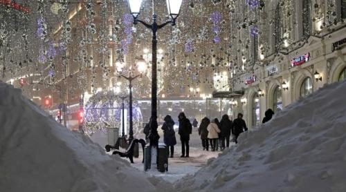 Rusia: o „apocalipsă de zăpadă” lovește Moscova