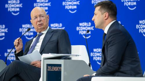 O mare delegație de ucraineni merge la Davos pentru a cere mai mult ajutor de la occidentali